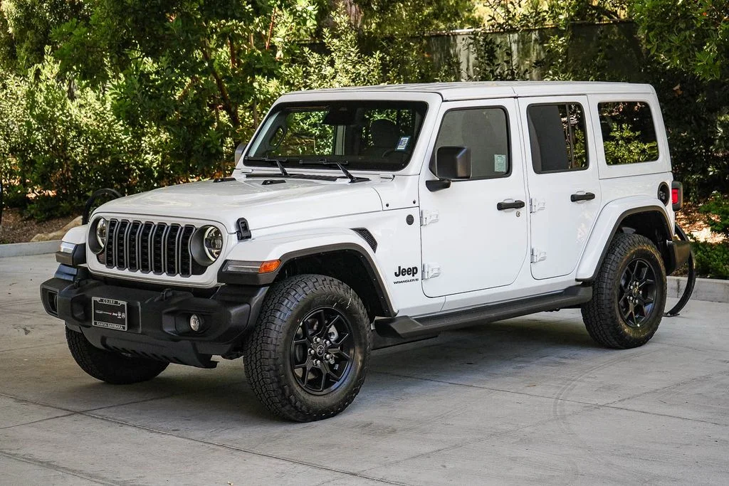 New 2026 Bright White Clearcoat Jeep Sport image 3