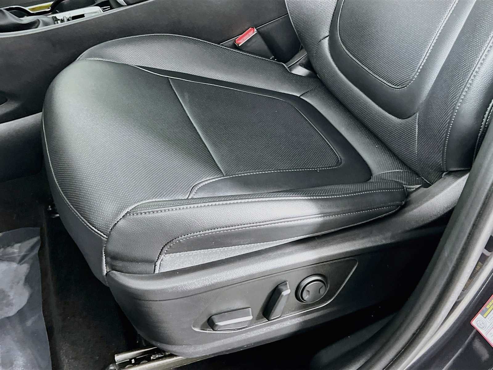 Used 2024 Dark Gray Metallic Hyundai SEL image 20