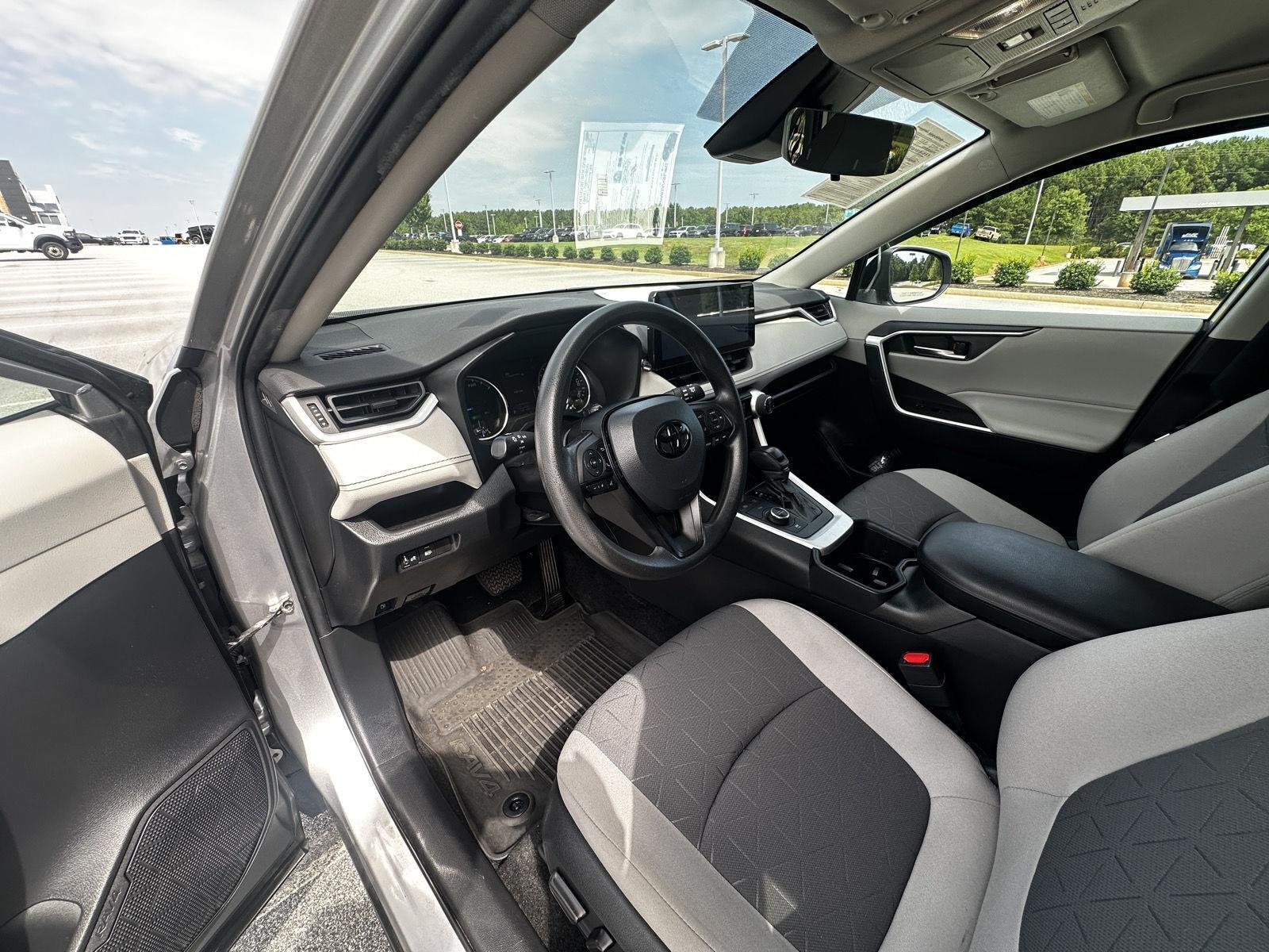 Used 2022 Silver Sky Metallic Toyota Hybrid XLE image 10