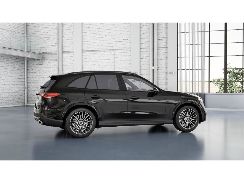 New 2027 Black Mercedes-Benz GLC 300 image 17