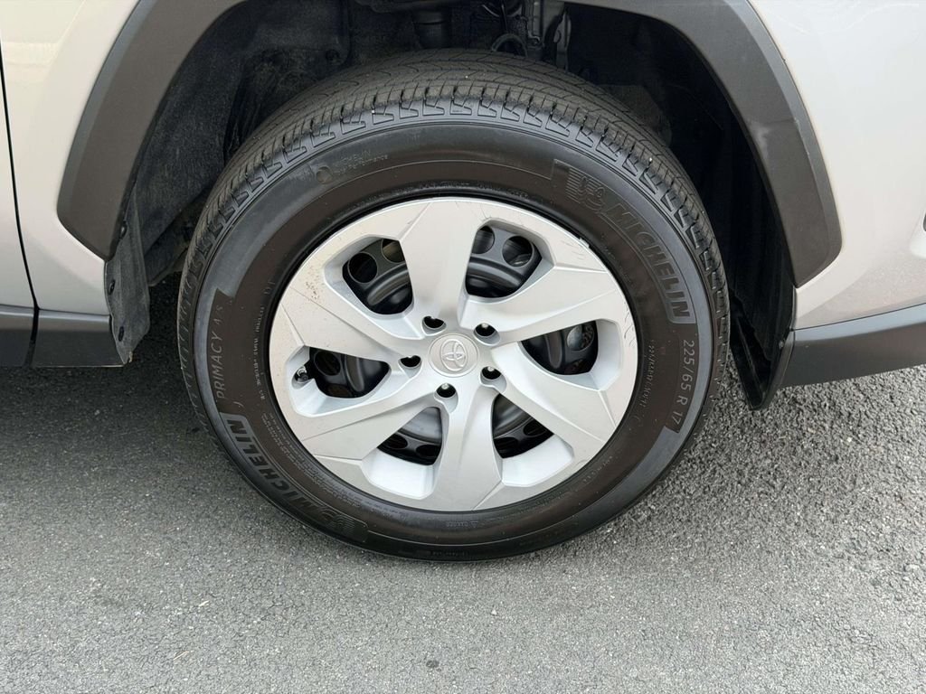 Used 2025 Silver Toyota LE image 24