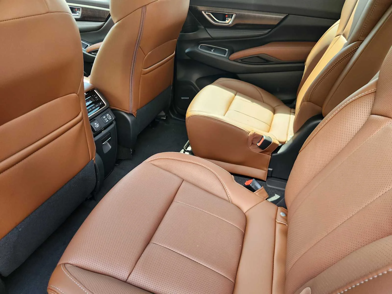 New 2026 CRYSTAL WHITE PEARL Subaru Touring 7-Passenger image 21