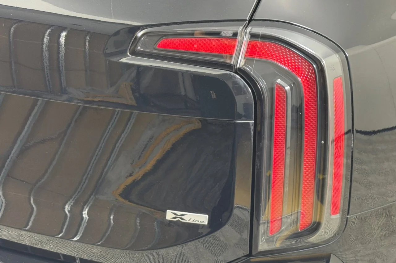 Used 2023 BLACK Kia EX X-Line image 27