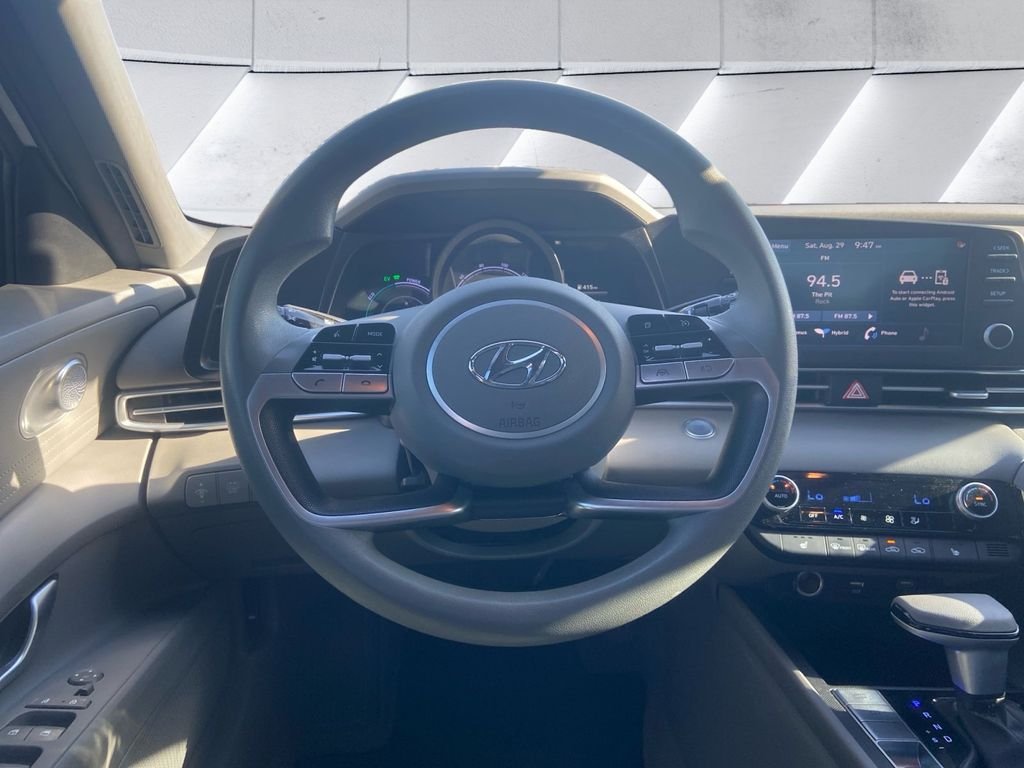 Used 2023 White Hyundai Blue image 8