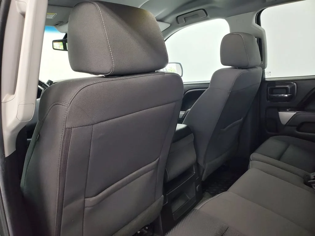 Used 2016 TUNGSTEN METALLIC Chevrolet LT image 26