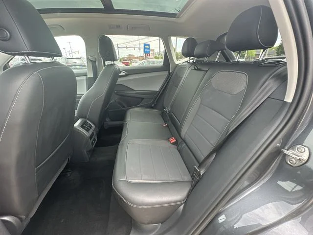 Used 2023 Gray Volkswagen 1.5T SE image 28
