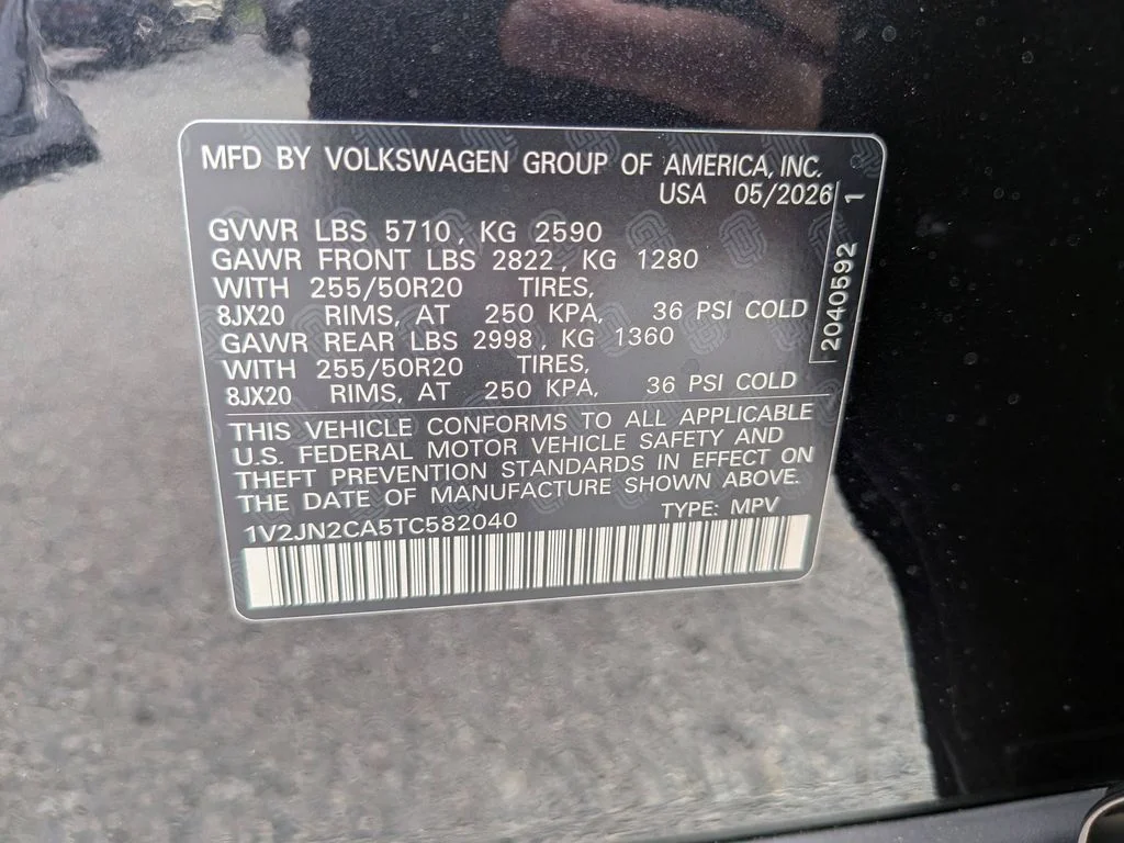 New 2026 Black Volkswagen 2.0T SE w/Technology image 34