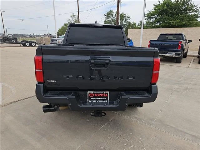 Used 2025 Underground Toyota SR5 4x4 Double Cab 5 ft. box image 3