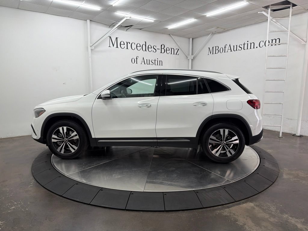 New 2026 Polar White Mercedes-Benz GLA 250 image 38