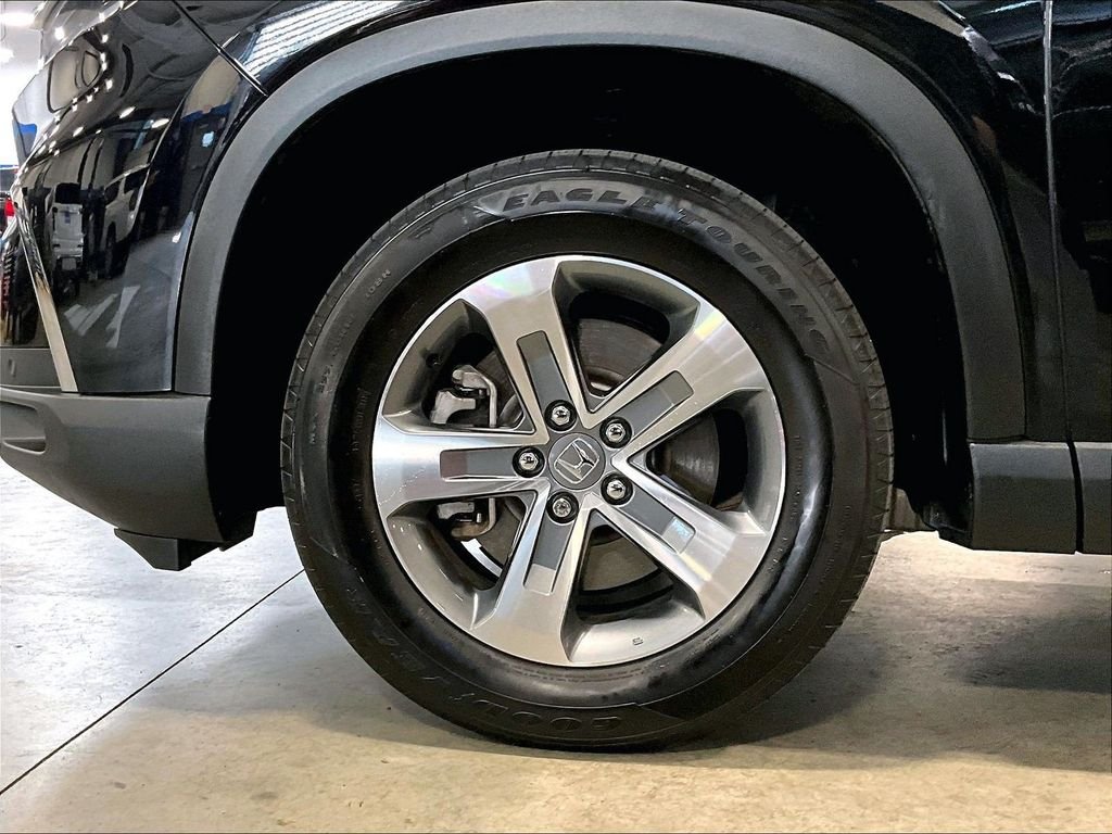 Used 2025 Black Honda EX-L image 7