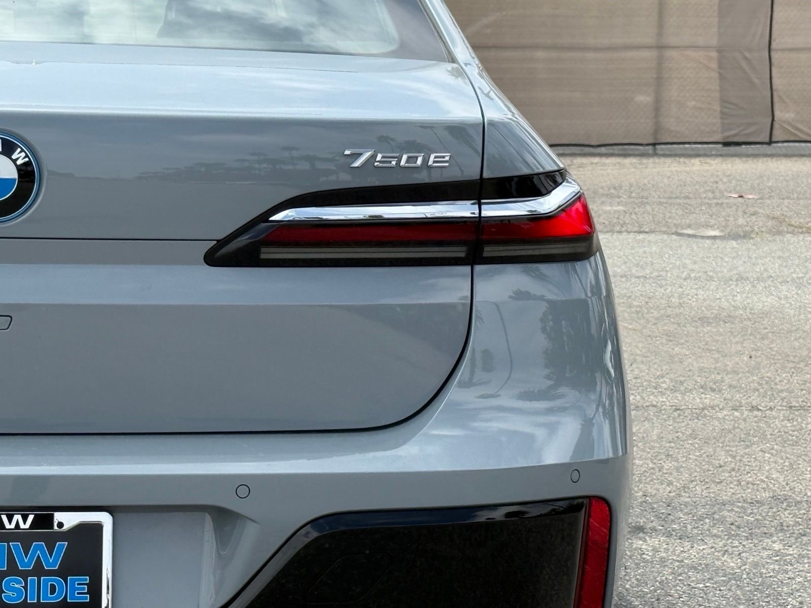 New 2026 Brooklyn Grey Metallic BMW 750e xDrive image 14