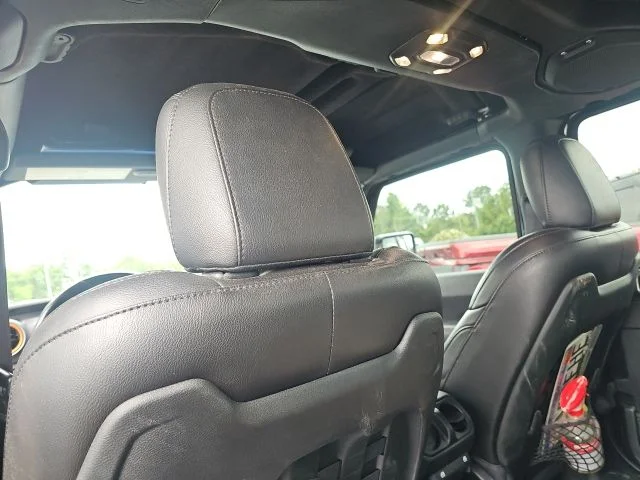 Used 2022 Black Jeep Mojave image 14