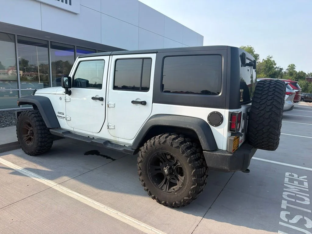Used 2014 White Jeep Unlimited Sport image 5