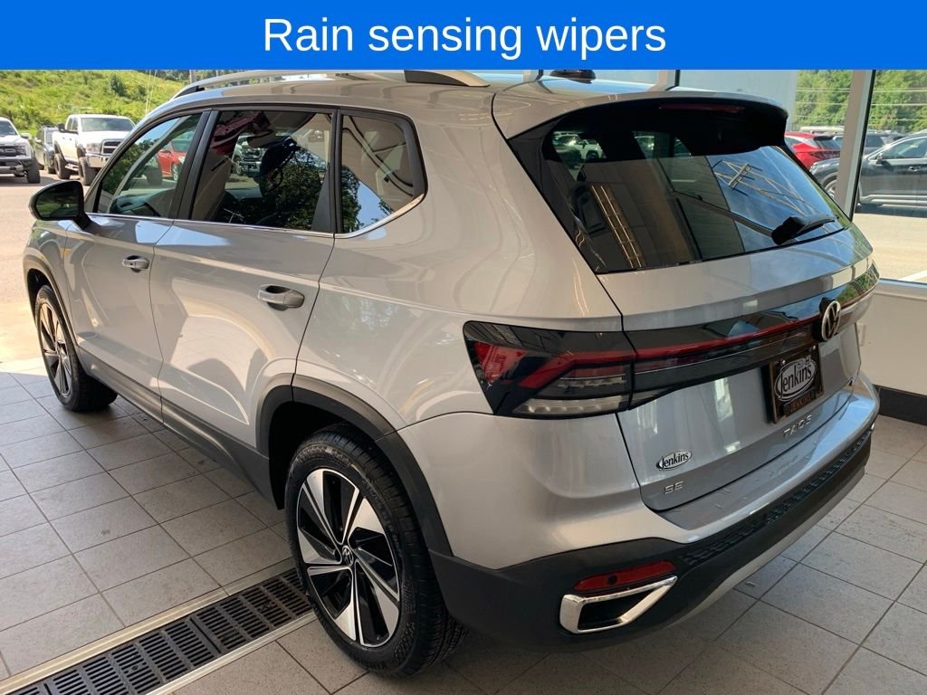2025 Volkswagen Taos SE - Photo 10