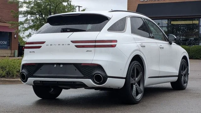 Used 2023 White Genesis 2.5T Sport Prestige image 6