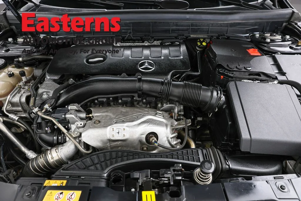 Used 2022 Black Mercedes-Benz GLB 250 image 7