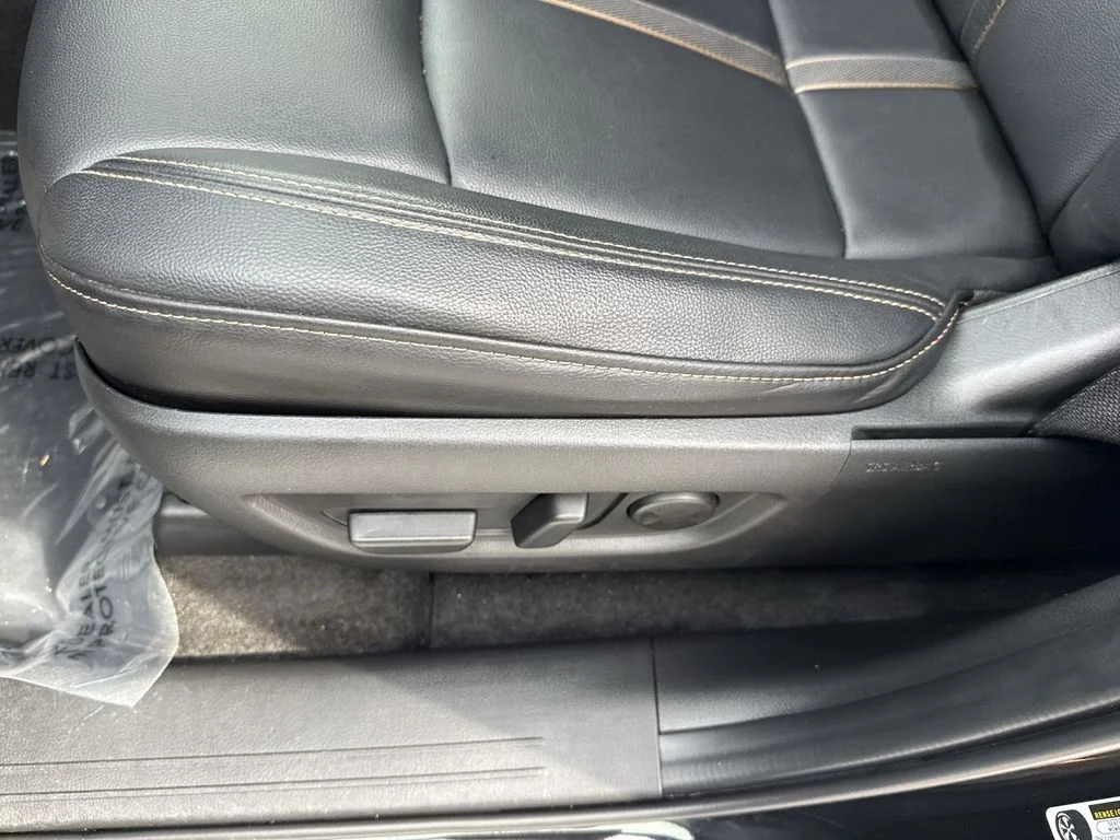 Used 2025 Jet Black Mazda 3.3 Turbo Select image 41