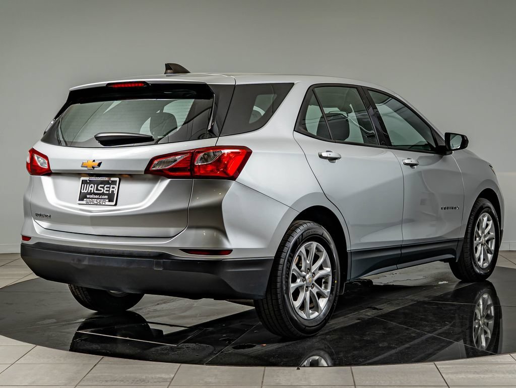 Used 2019 Silver Ice Metallic Chevrolet LS image 5