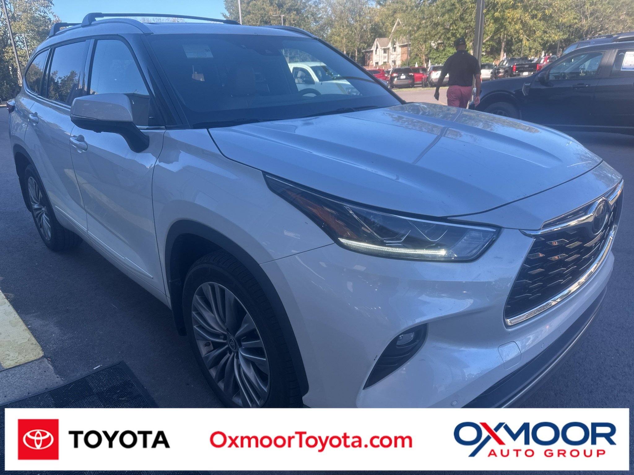Used 2023 Wind Chill Pearl Toyota Platinum image 1