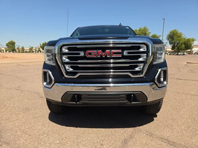 Used 2019 Black GMC SLT image 2