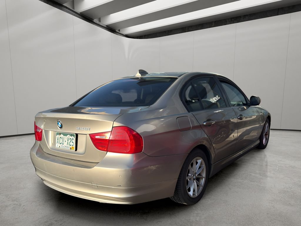 Used 2010 Titanium Silver Metallic BMW 328i xDrive image 5