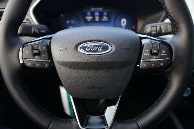 New 2026 Space Silver Metallic Ford Plug-in Hybrid image 32