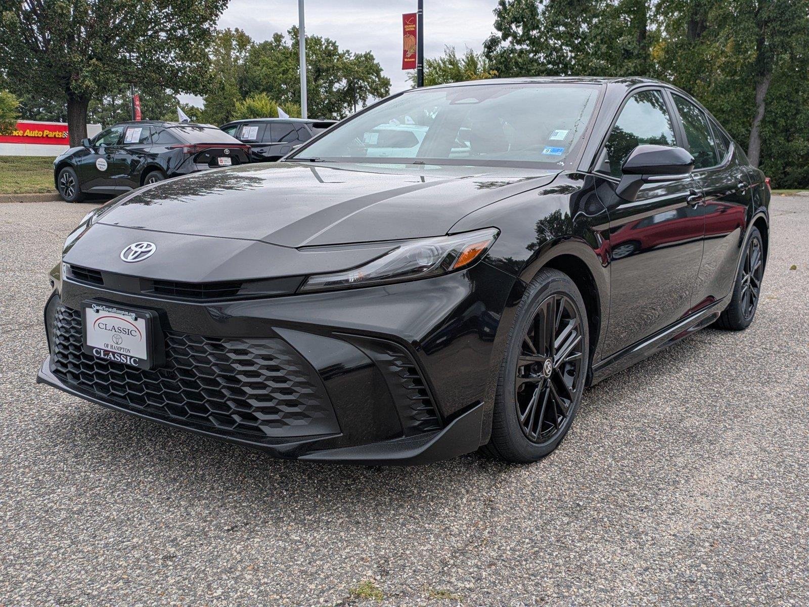 Certified Used 2025  Toyota SE image 8