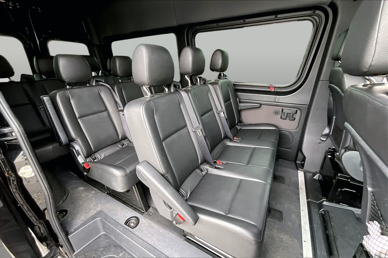 Used 2022 Obsidian Black Metallic Mercedes-Benz  image 21