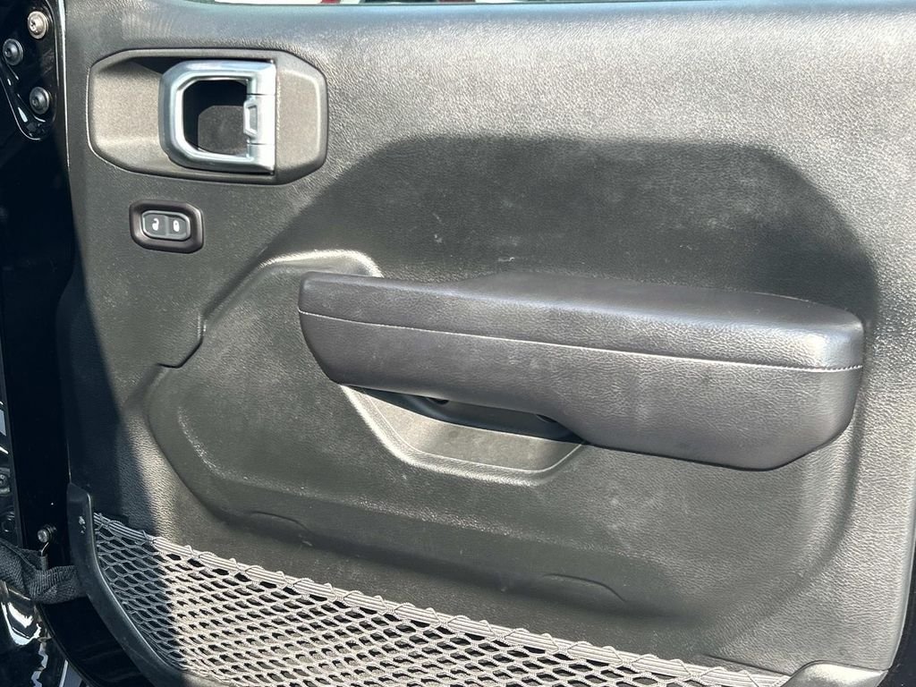 Used 2020 Black Clearcoat Jeep Unlimited Sport S image 24