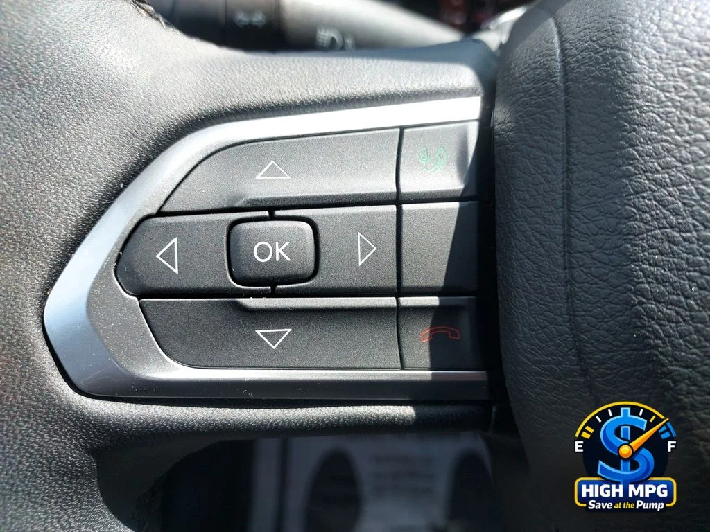 Used 2025 Silver Jeep Limited image 23