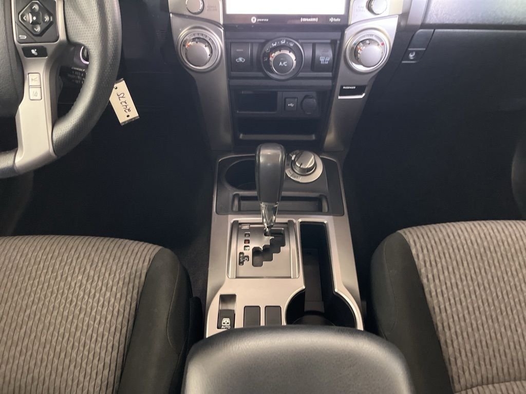 2020 Toyota 4Runner SR5 - Photo 10