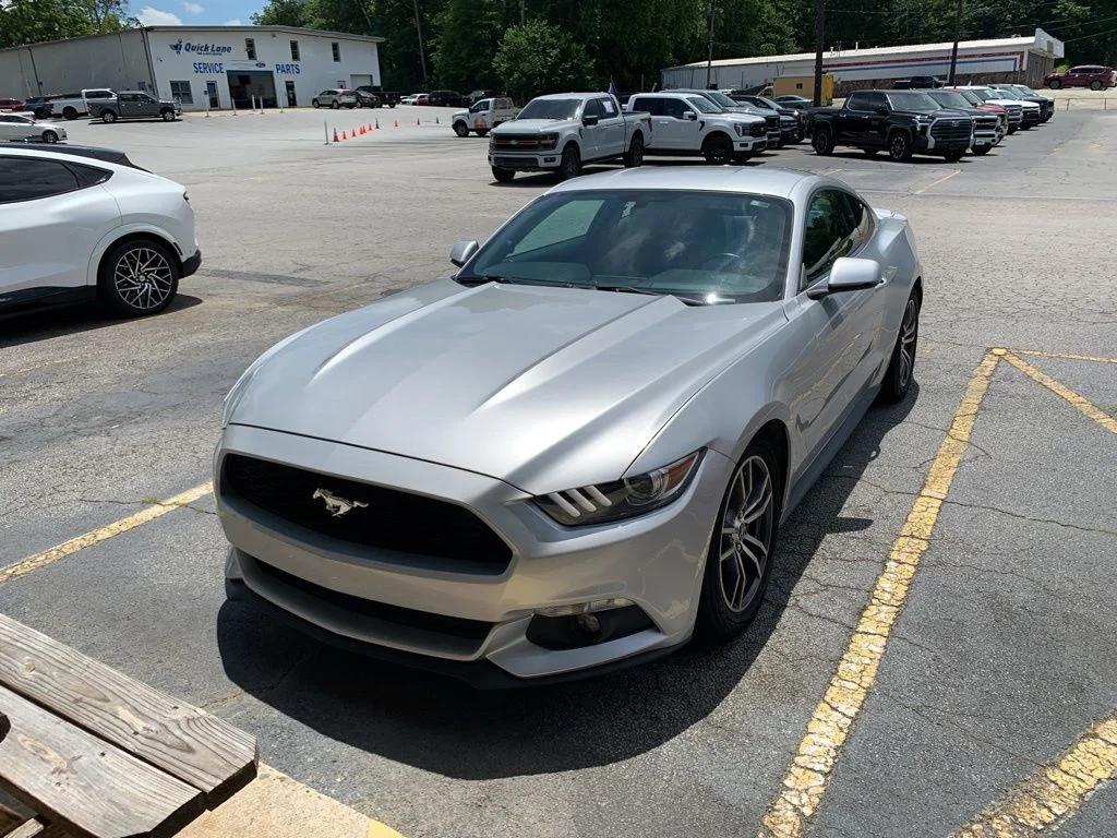 2017 Ford Mustang EcoBoost Coupe Premium's photo