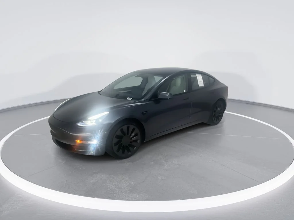 Used 2021  Tesla Performance image 6