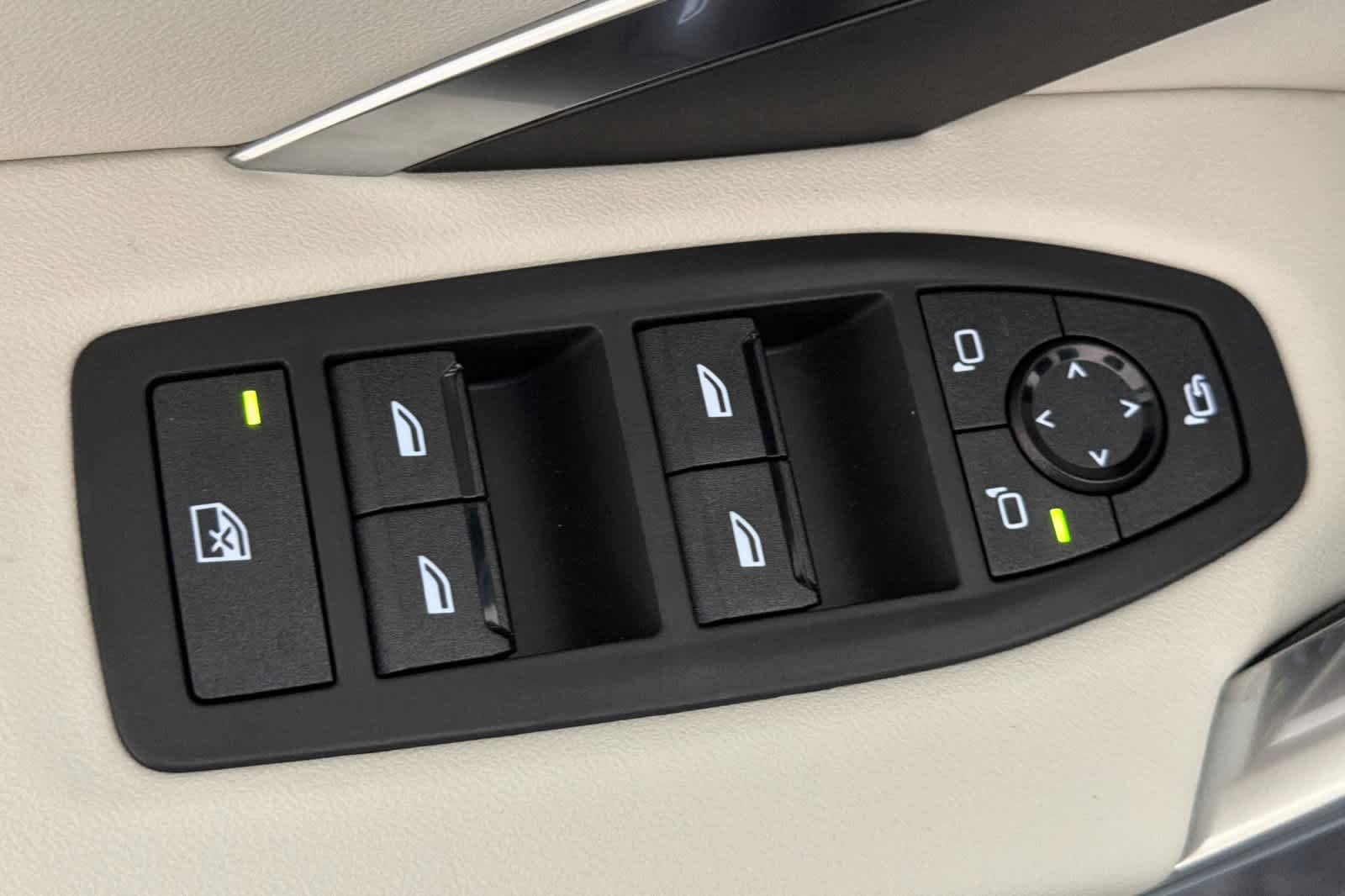 New 2026 Brooklyn Grey Metallic BMW xDrive28i image 13