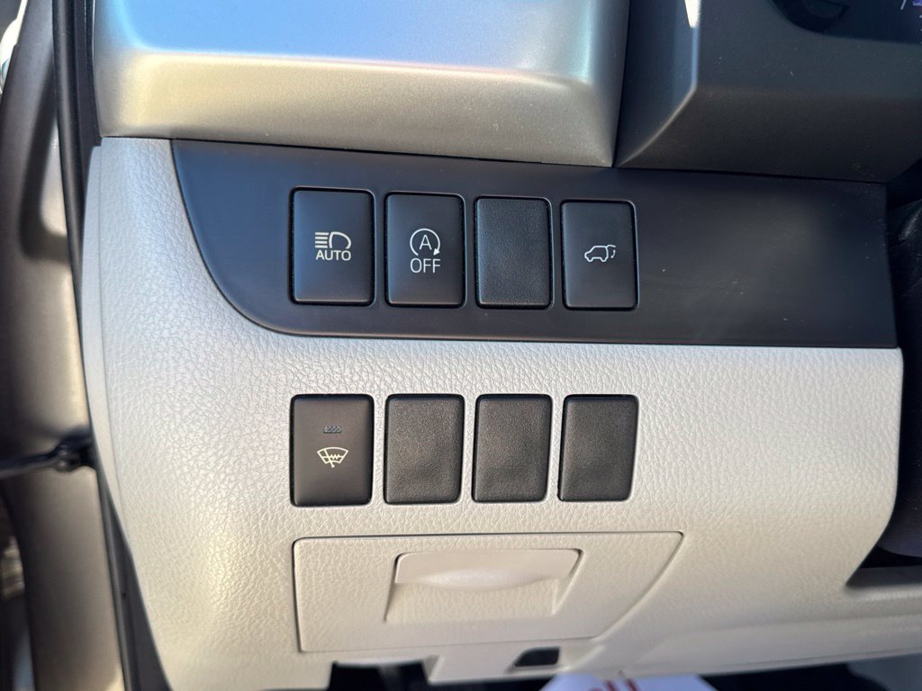 2018 Toyota Highlander LE Plus - Photo 21