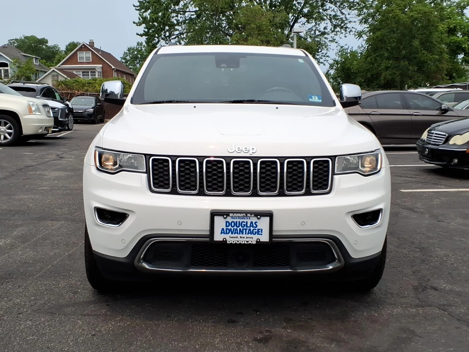 Used 2020 White Jeep Limited image 3