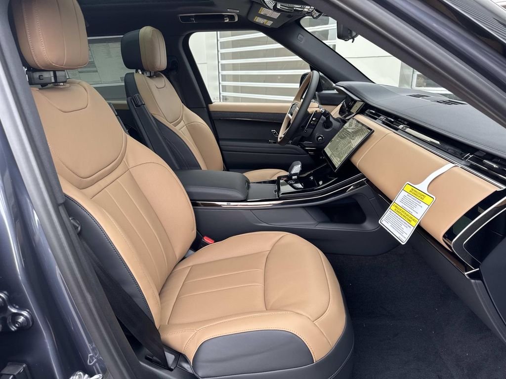 New 2026 Varesine Blue Land Rover Dynamic SE image 8