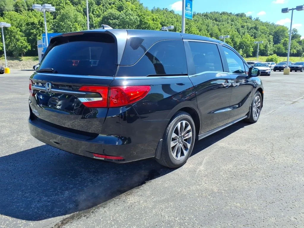 Used 2023 Black Honda EX-L image 7