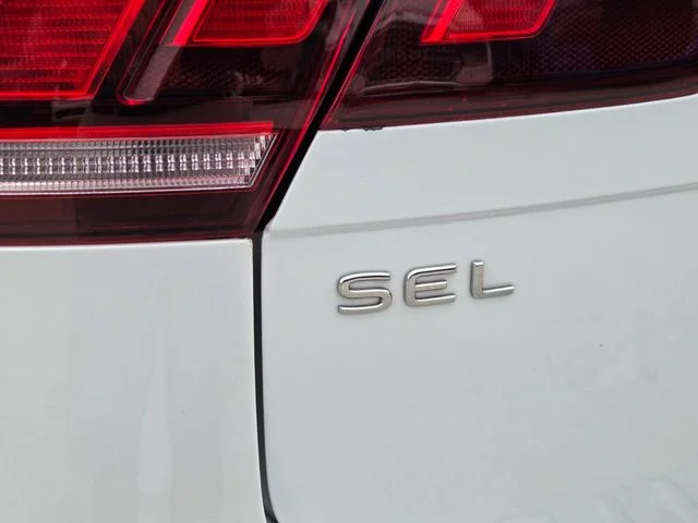 Certified Used 2022 White Volkswagen 2.0T SEL R-Line image 12