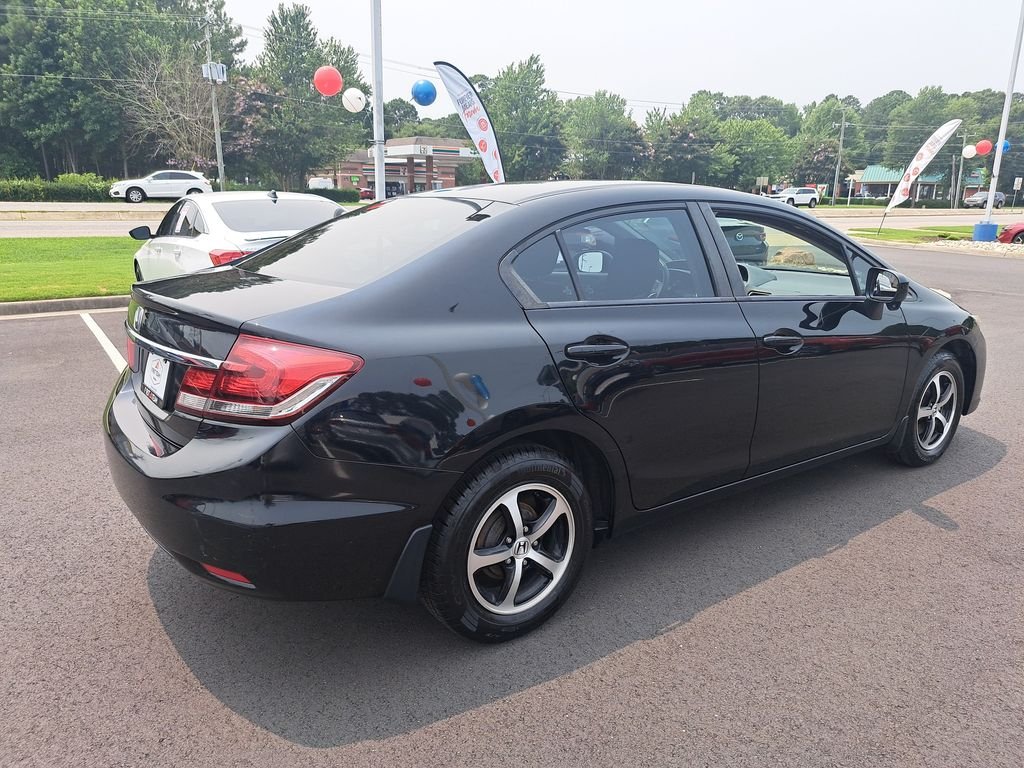 Used 2015 Black Honda SE image 12