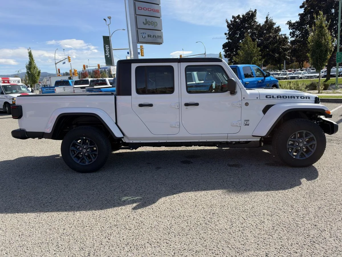 New 2026 White Jeep 85th Anniv image 7
