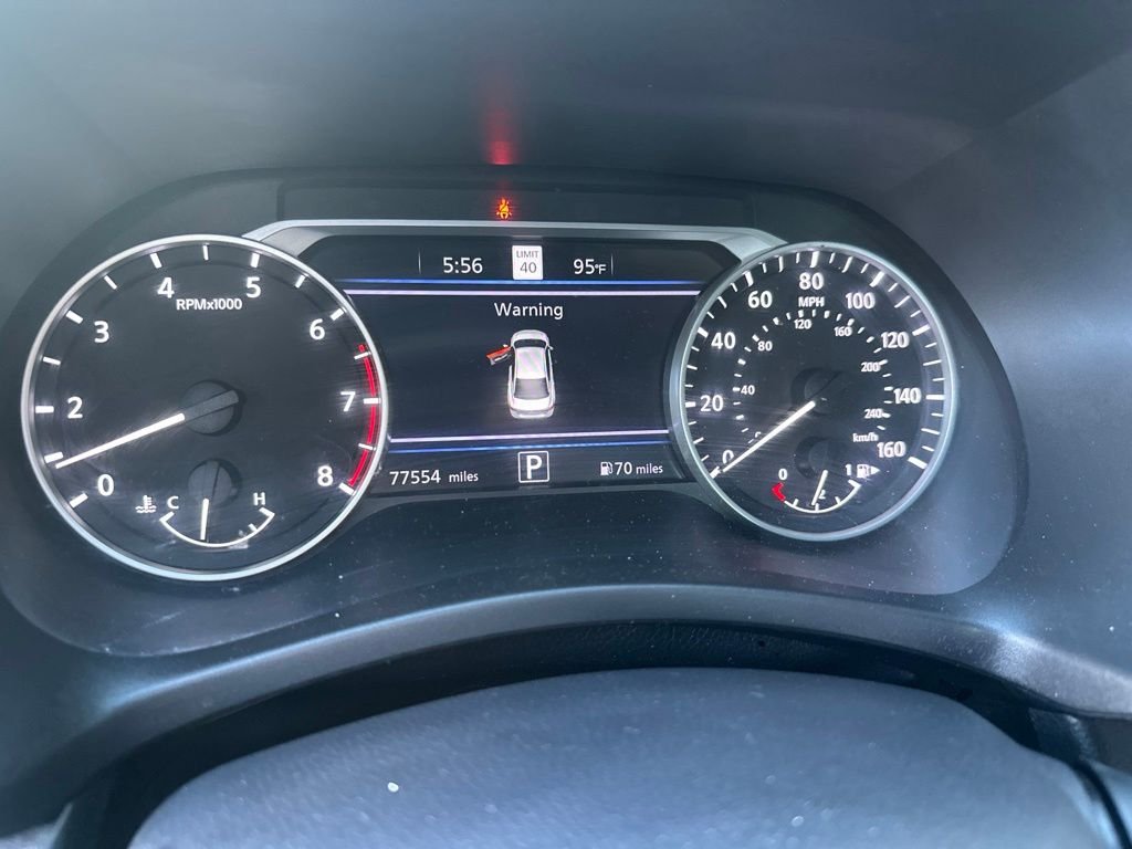 Used 2021 Gray Nissan SR image 22