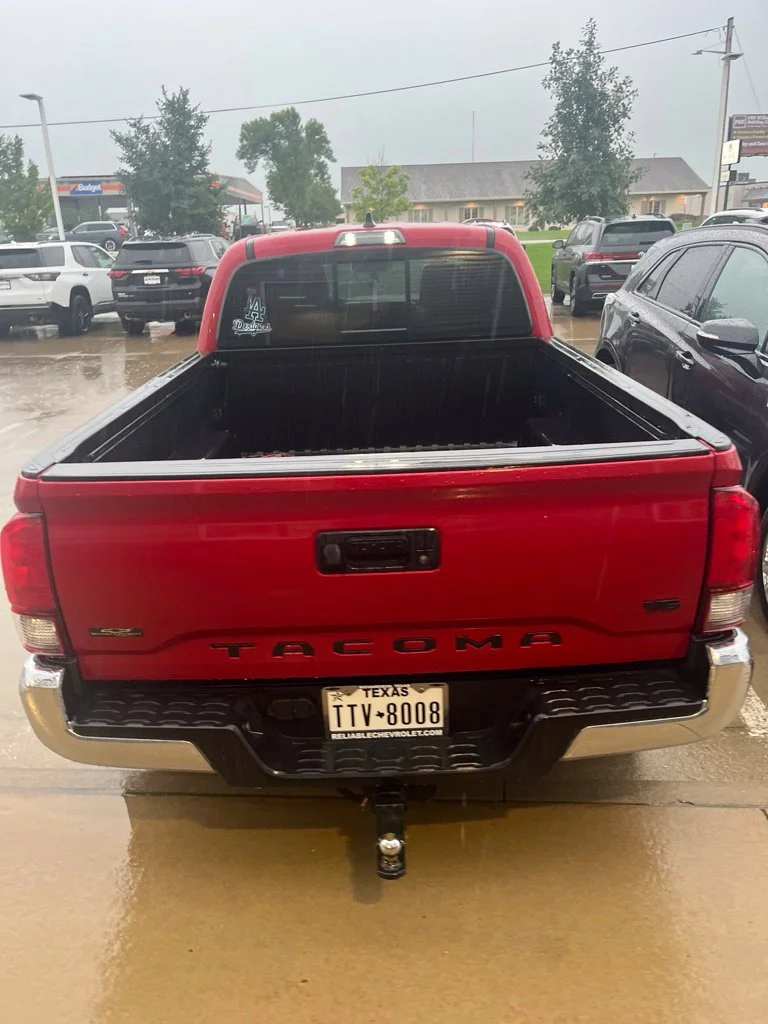 Used 2021 Red Toyota SR5 image 5