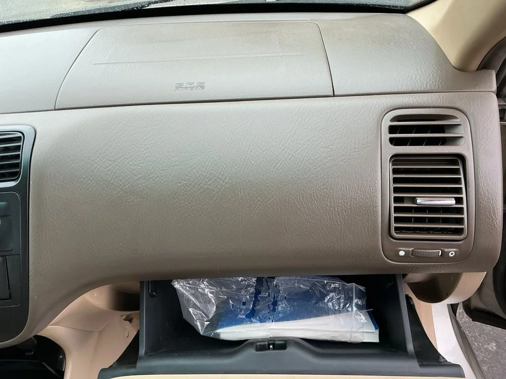 Used 2004 Gold Honda LX image 24