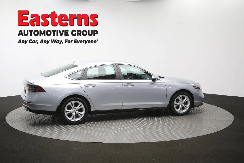 Used 2025 Silver Honda LX image 43