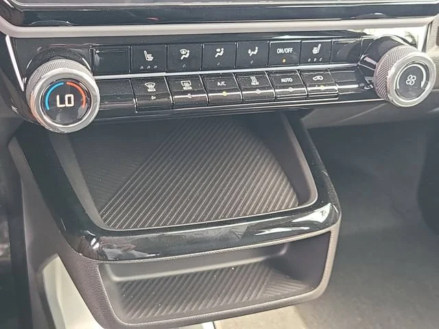 New 2027 Mosaic Black Metallic Chevrolet LT image 27