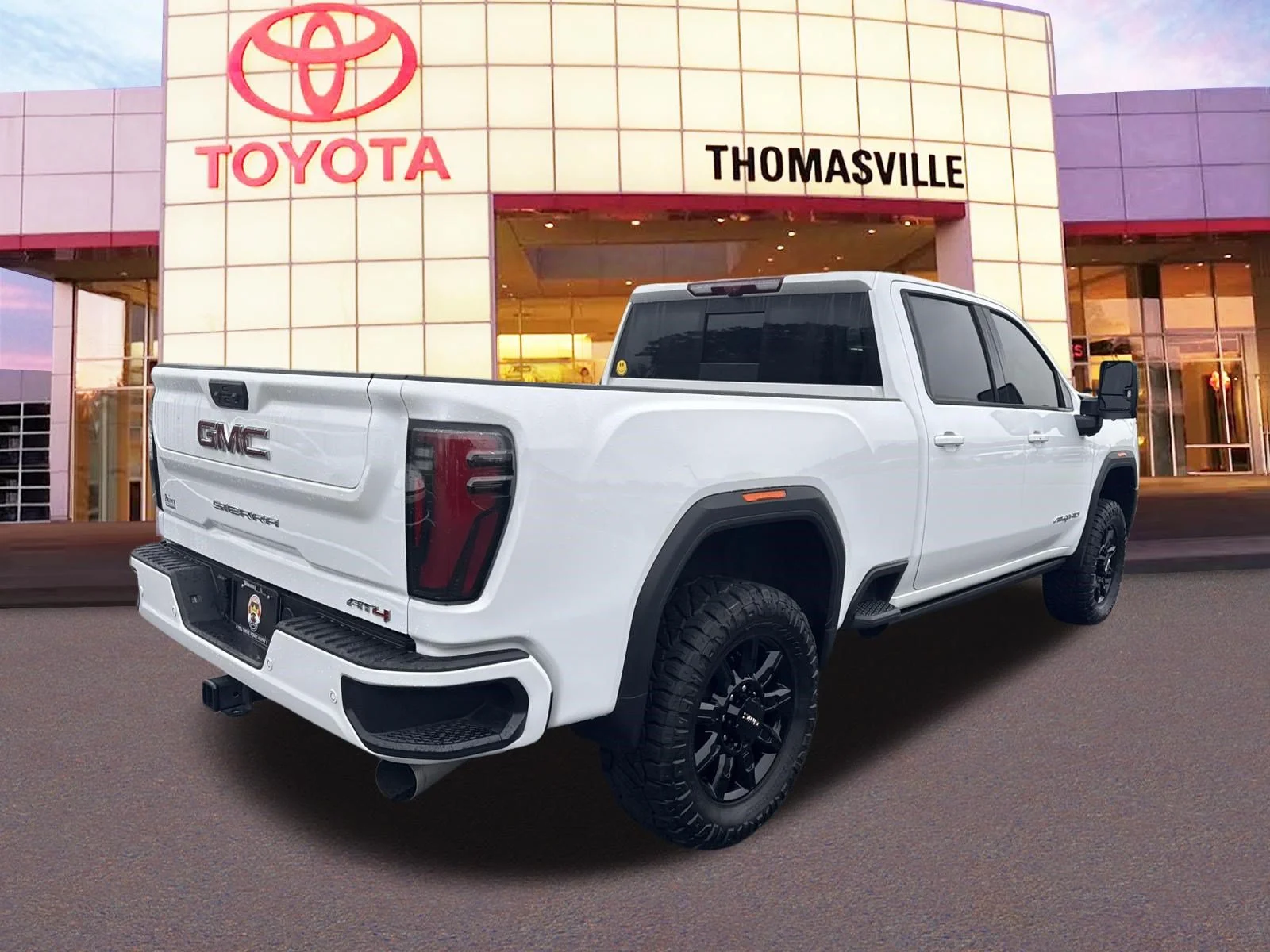 Used 2025 Summit White GMC AT4 image 5