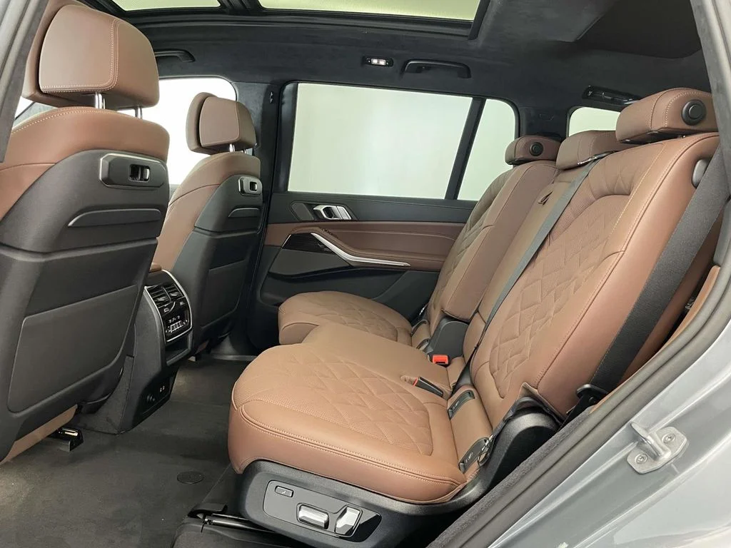 New 2027 Gray BMW xDrive40i image 15