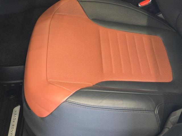 Certified Used 2025 Gray Land Rover SV Edition Two image 31