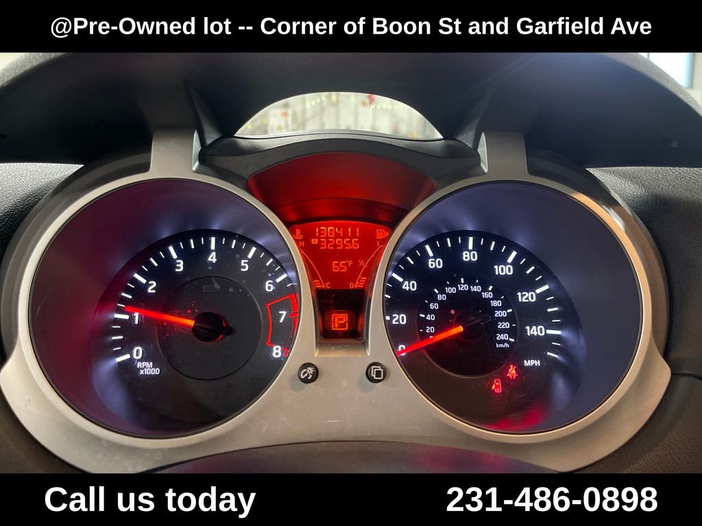 Used 2013 Black Nissan SL image 21